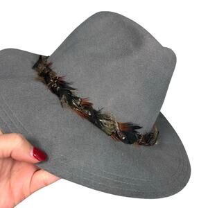 Olive & Pique Gray Felt Fedora Hat with Feather Band